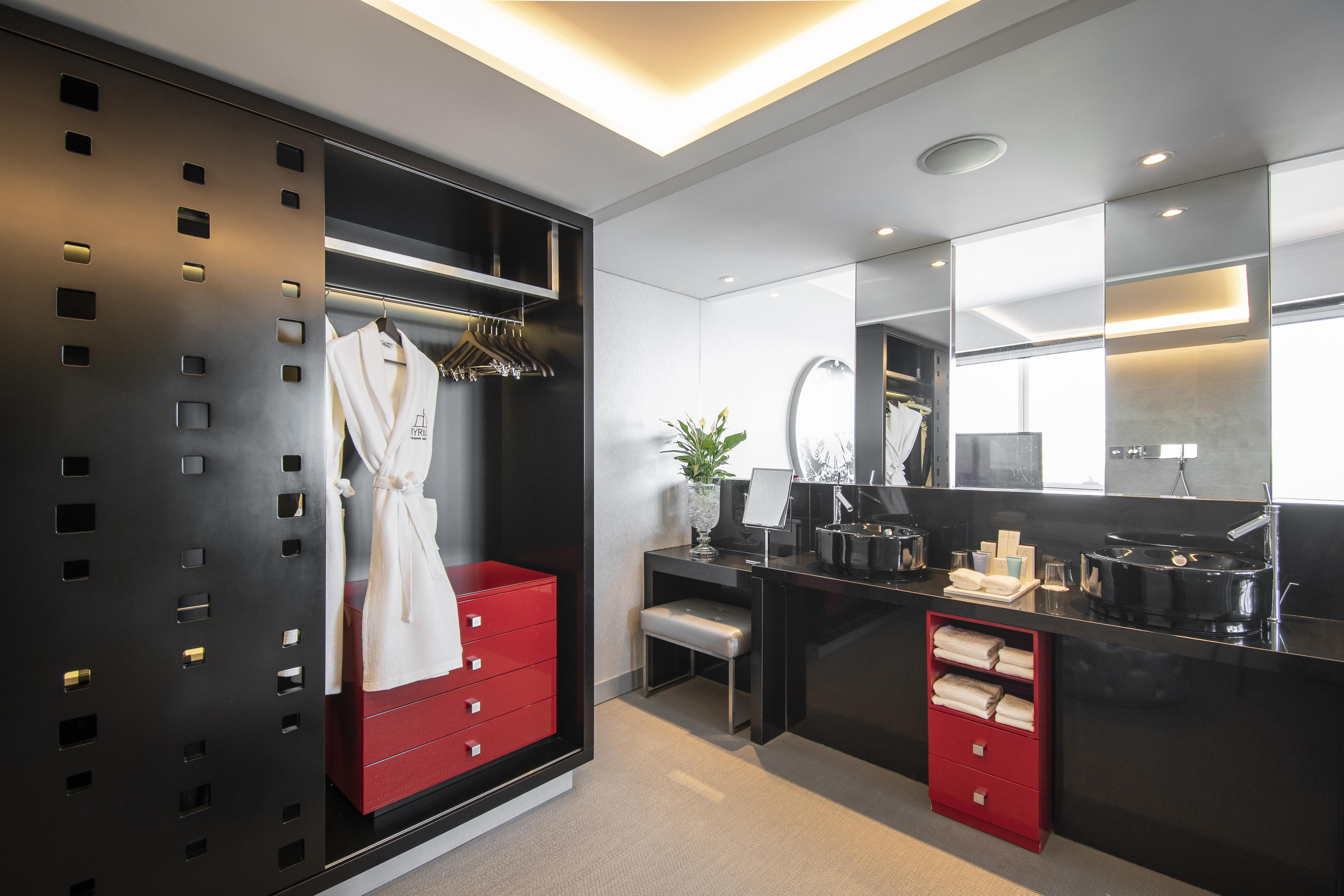 Myriad By Sana Hotels Lisbon Exterior photo Bathroom